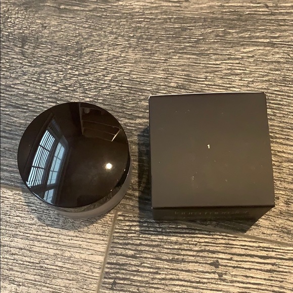 Laura Mercier Secret Brightening Powder Eyes - Picture 3 of 4